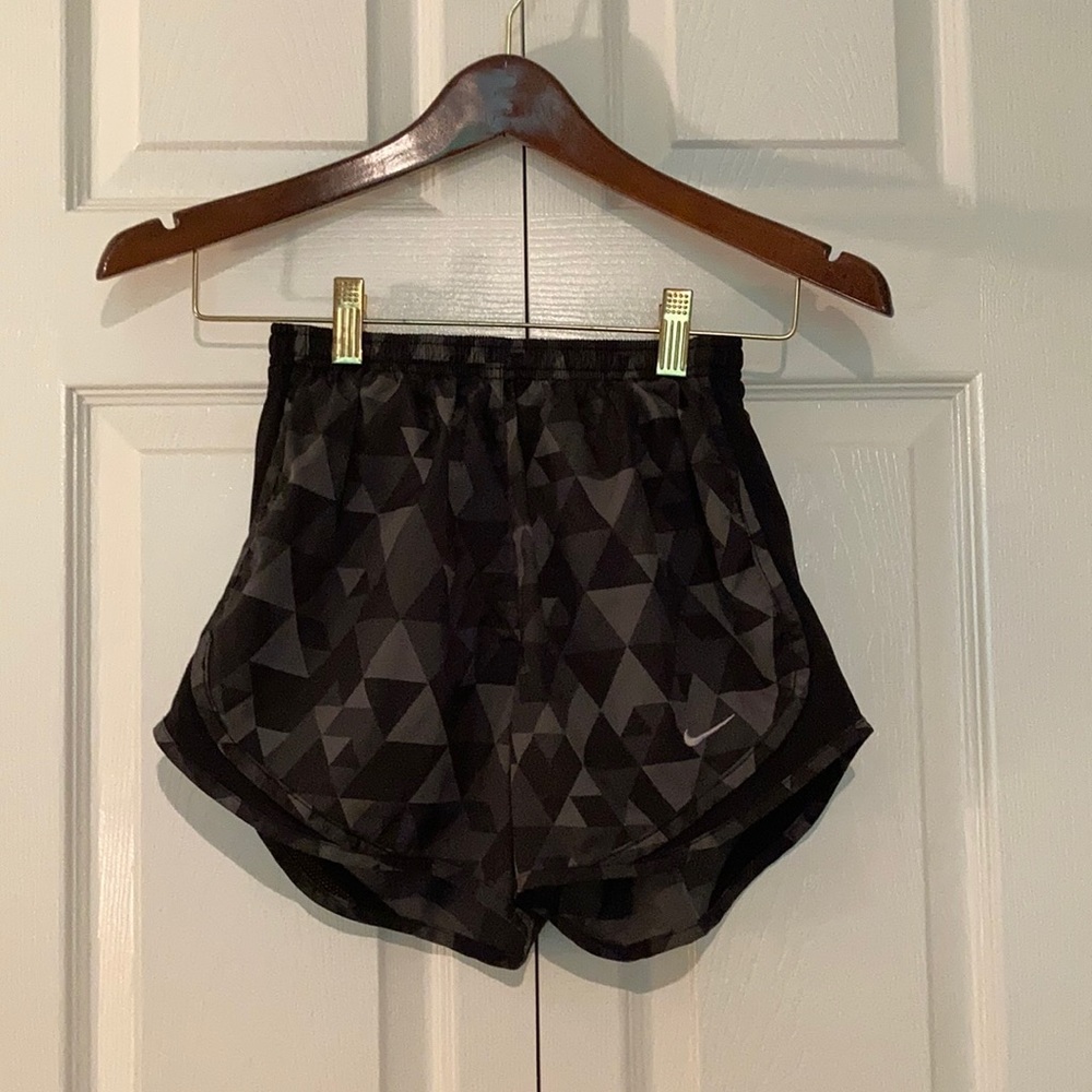 Black/ Gray triangle pattern Nike shorts